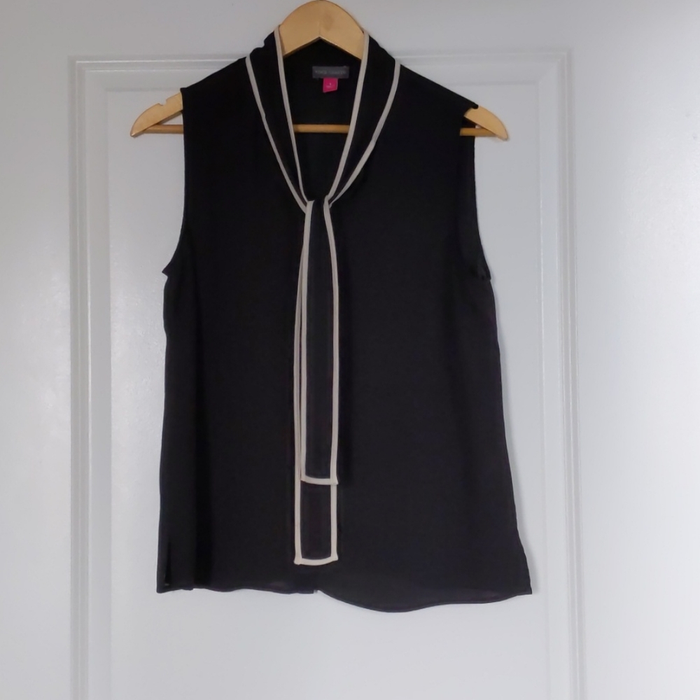 Sleeveless blouse